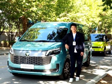 跨界新搭档！中国男篮雷蒙“入职”福田图雅诺，解锁城配物流新势力